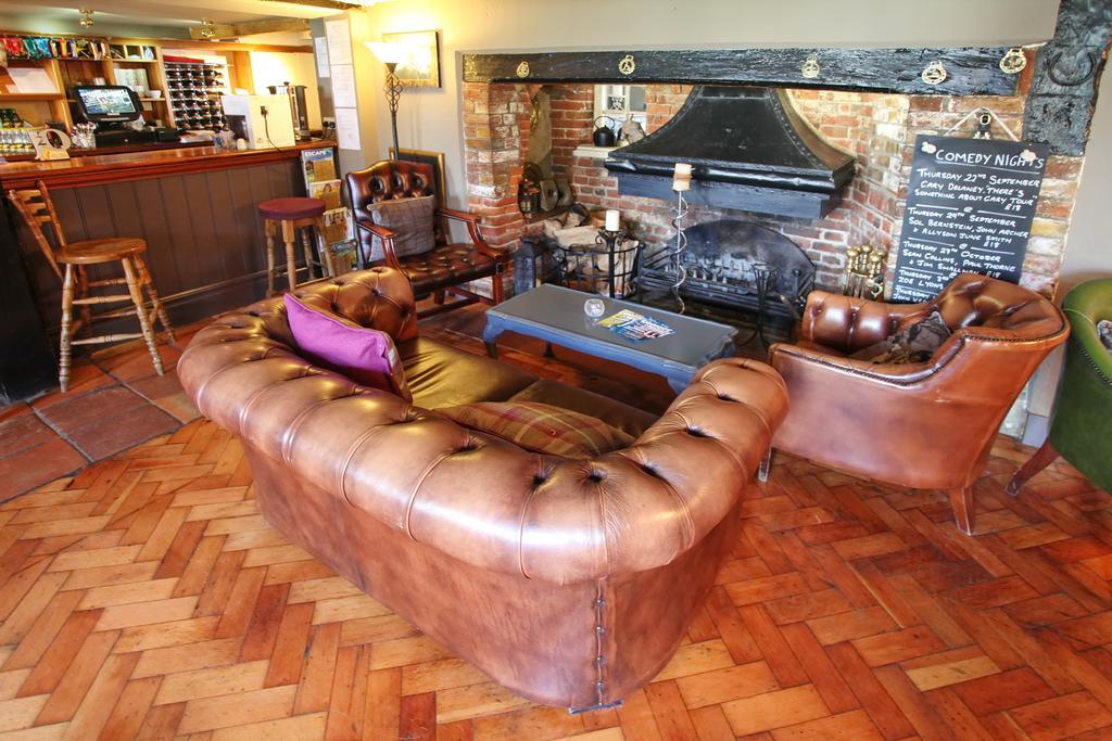 The Potters Arms Hotel Amersham Exterior photo
