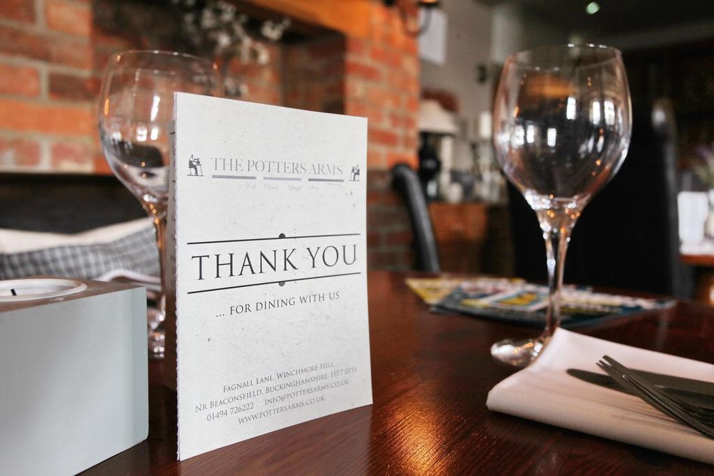 The Potters Arms Hotel Amersham Exterior photo