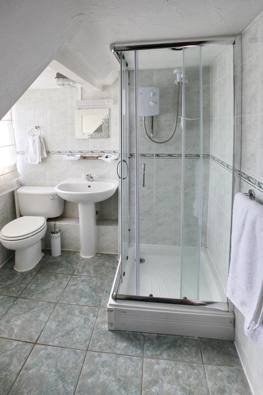 The Potters Arms Hotel Amersham Room photo